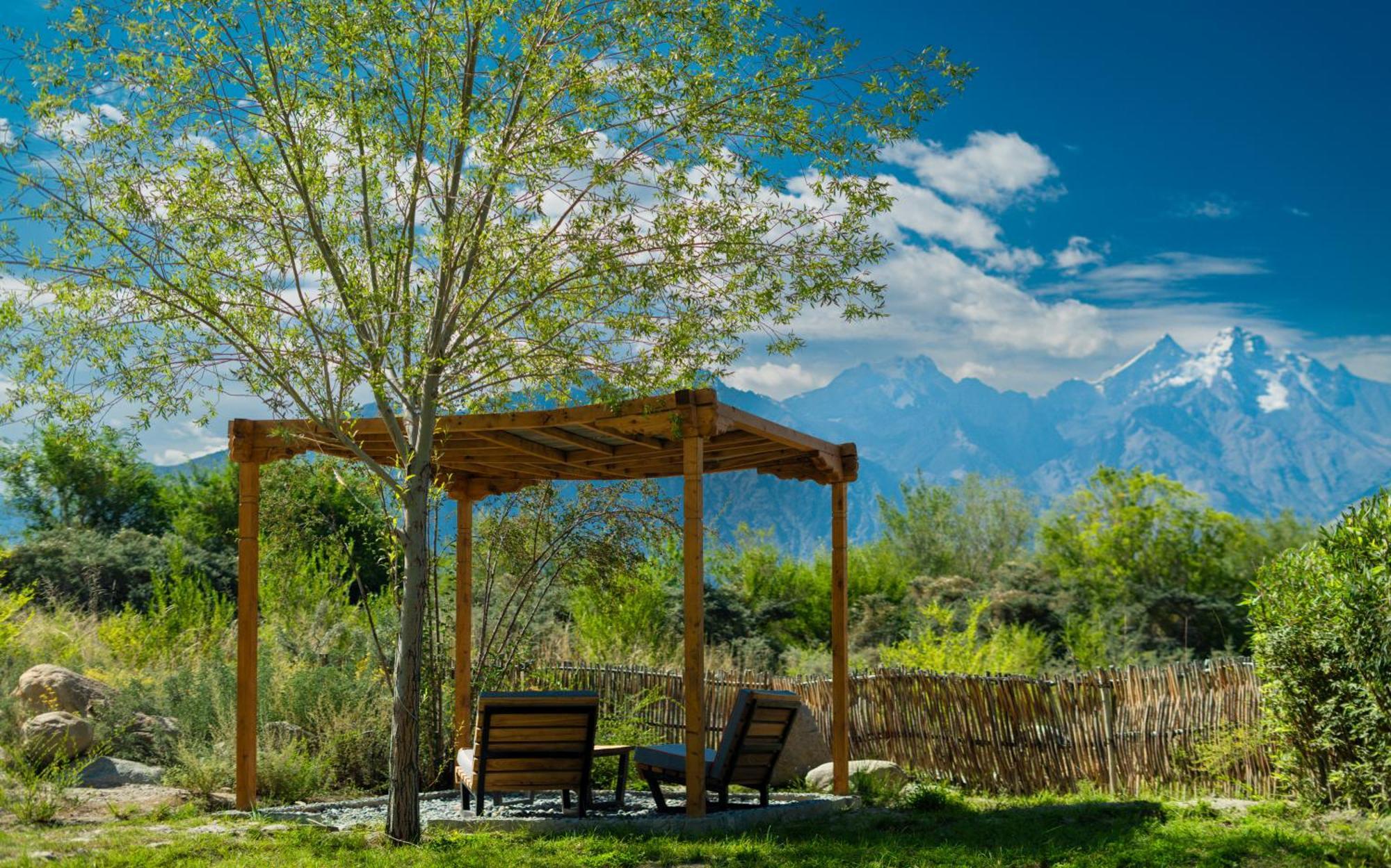 Lchang Nang Retreat-The House Of Trees-Nubra Valley Hotel Sumur Eksteriør billede